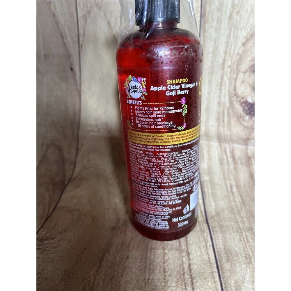 Buds & Berries Apple Cider Vinegar & Goji Berry Anti-Frizz Shampoo 300ml